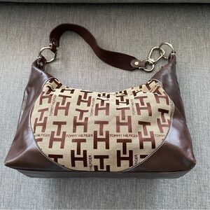 Preowned Tommy Hilfiger Brown/Tan Medium Purse
